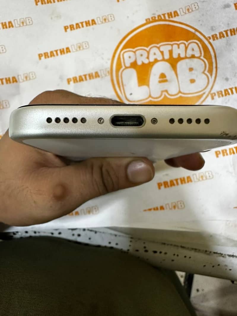 Apple iPhone 17 Pro 4
