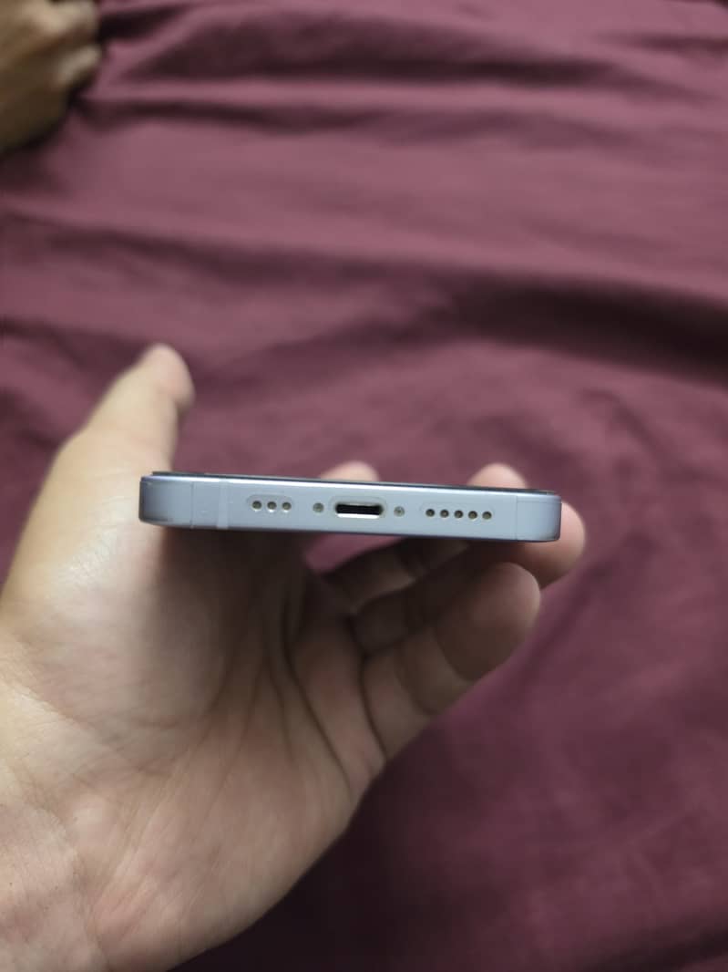 Apple iPhone 14 2