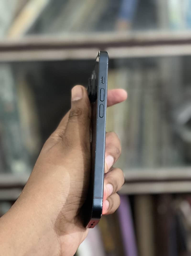 Apple iPhone 14 1
