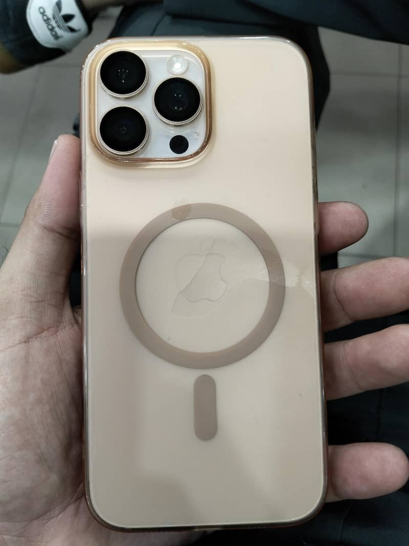 Apple iPhone 16 Pro Max 0