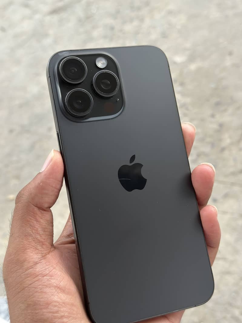 Iphone 15 pro max 2