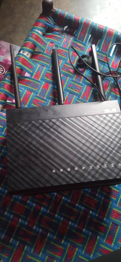 AC1900 Dual Band ASUS 802.11AC Gigabit Router For Sale Rs. 16000