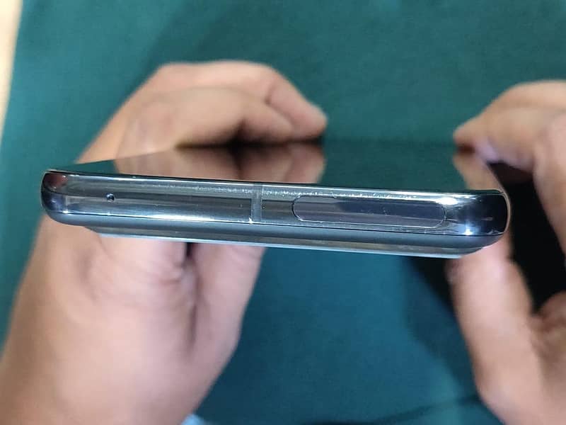 Google Pixel 8 Pro 9