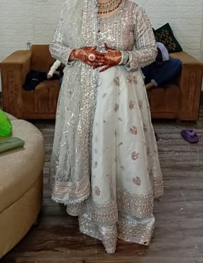 Elegant Wedding Dress| 1 time used |Heavy fancy  Dress| Premium Design