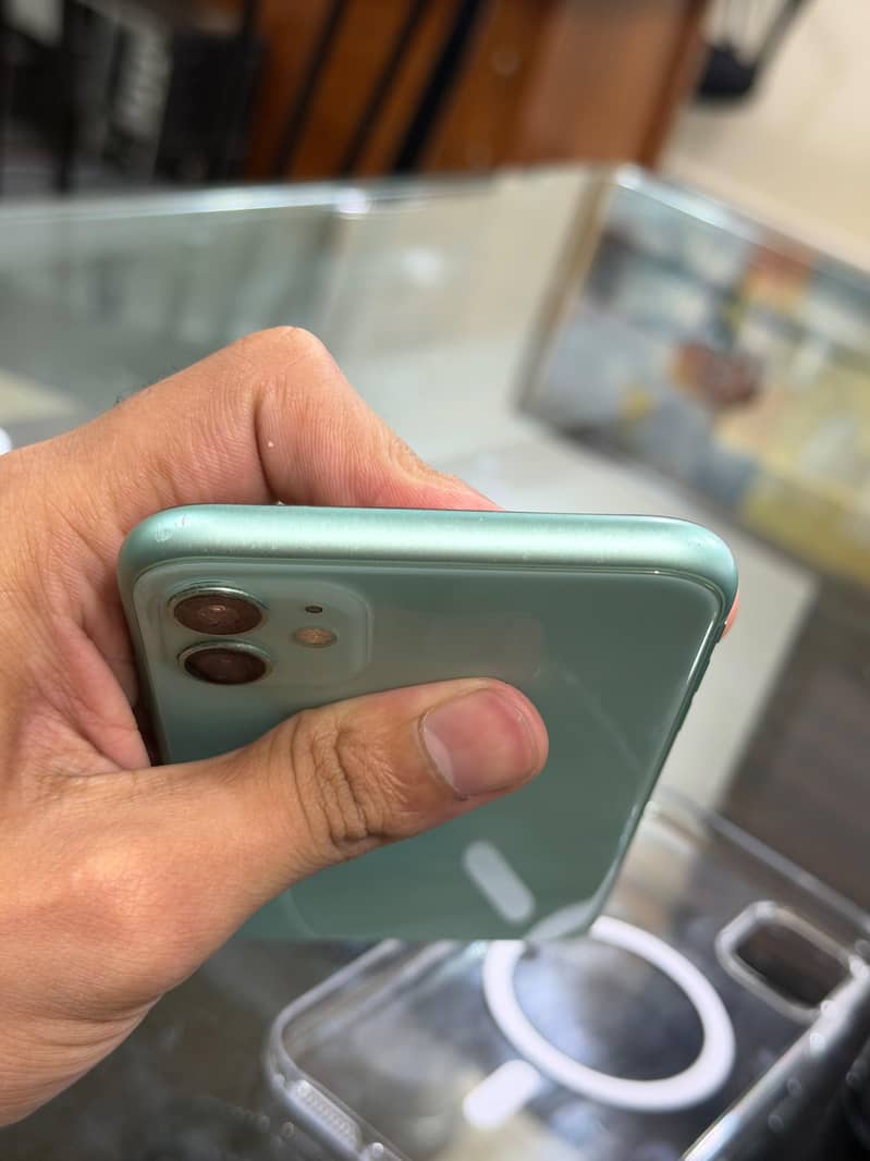 Apple iPhone 11 2