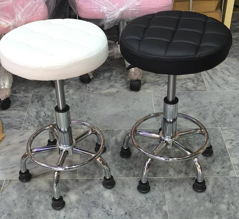 Bar Stools /Cafe Stools / Stools 12