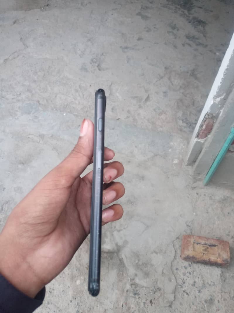 Apple iPhone 7 Plus 2