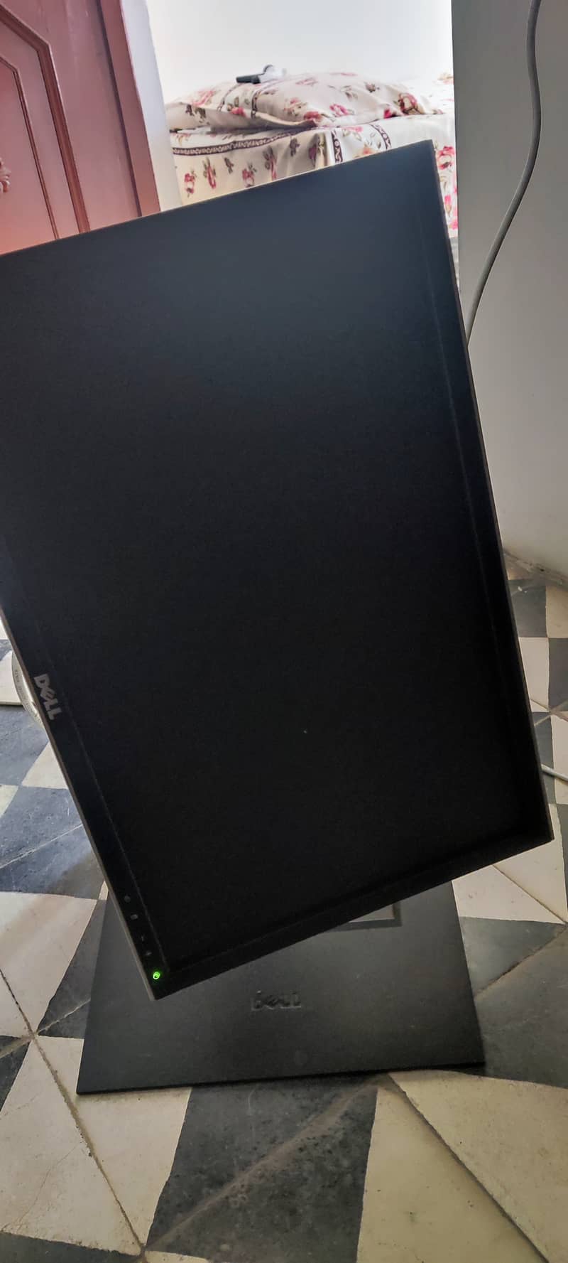 Monitor 1