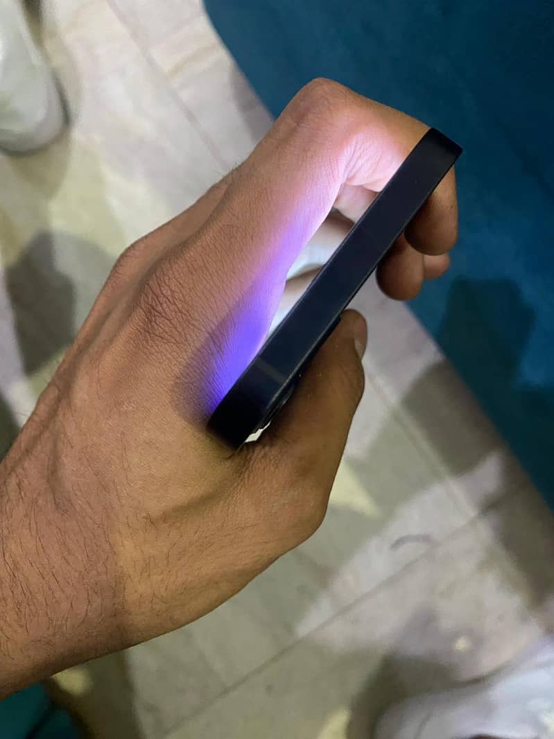 Apple iPhone 12 2