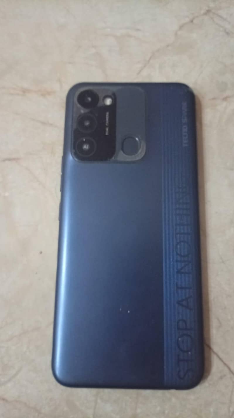 Tecno Spark 8C 1