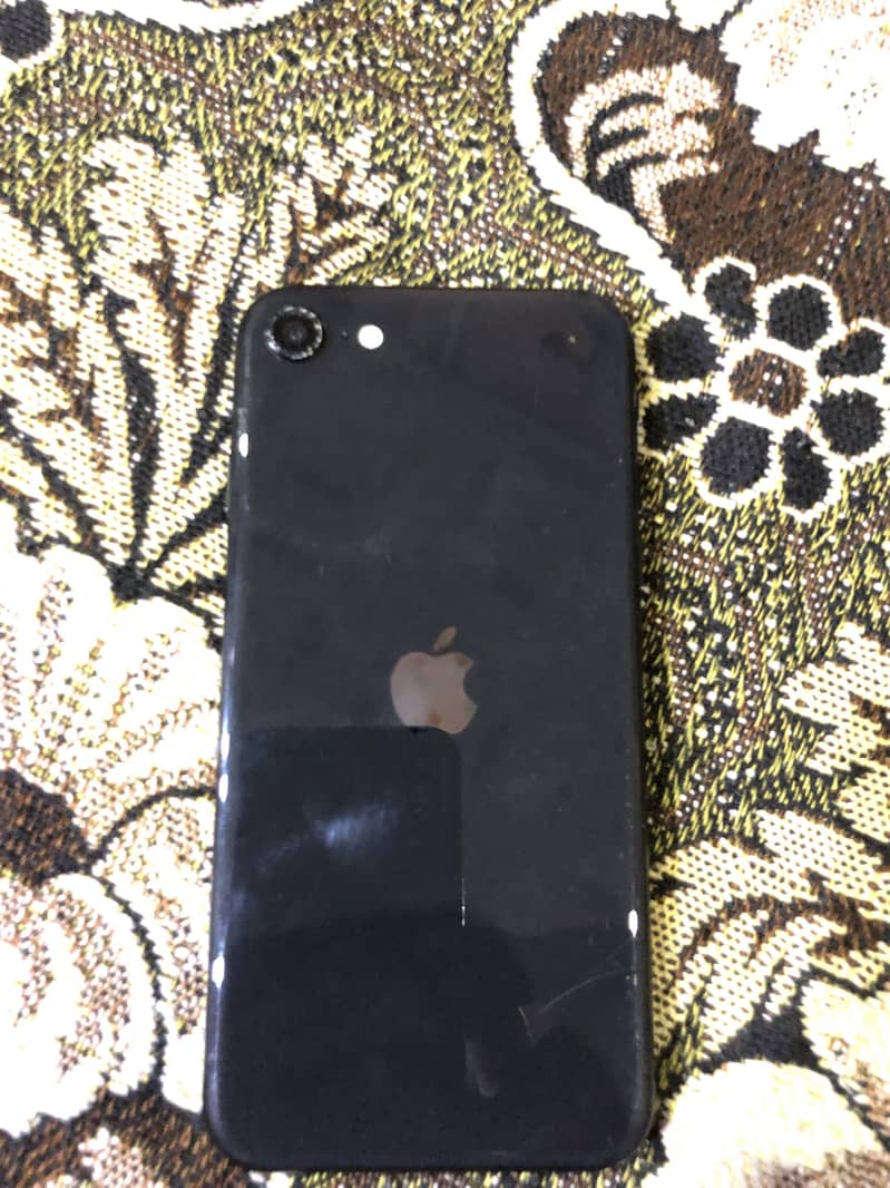 Apple iPhone SE 2 1