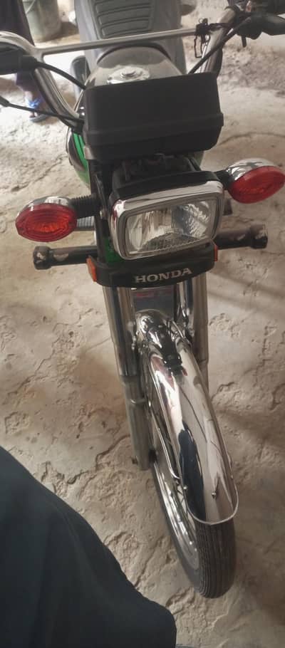 one two five 2013 model one hand use bike for