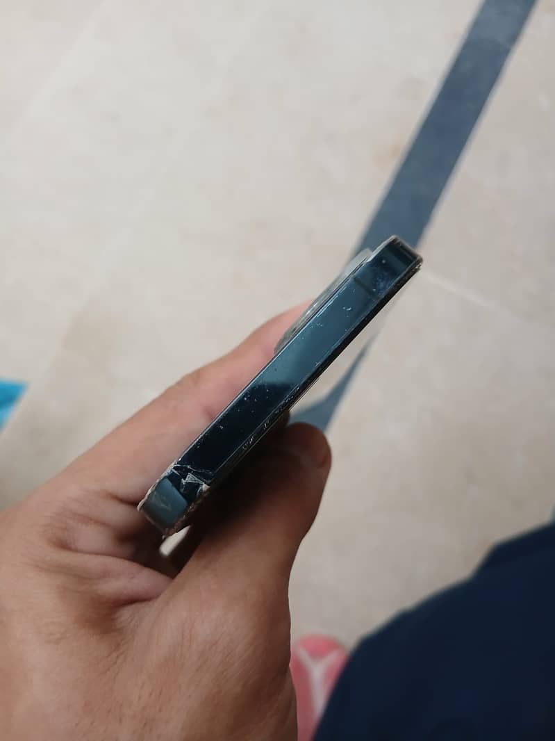 Apple iPhone 12 Pro 1