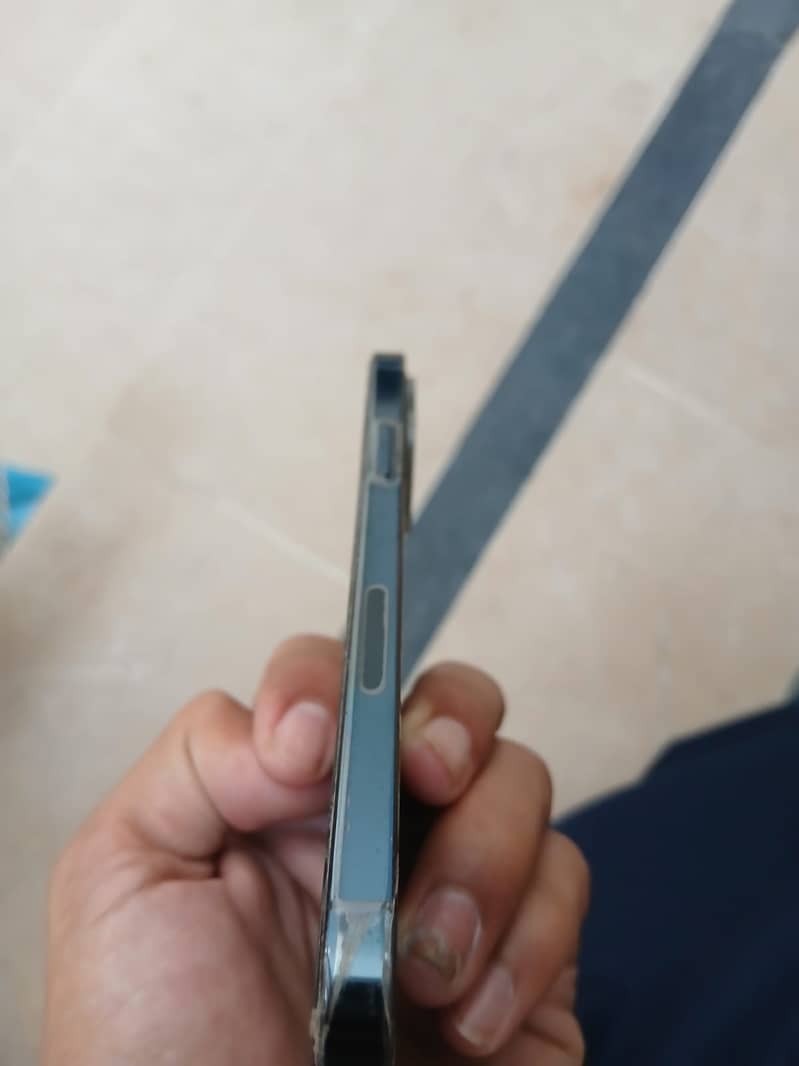 Apple iPhone 12 Pro 3