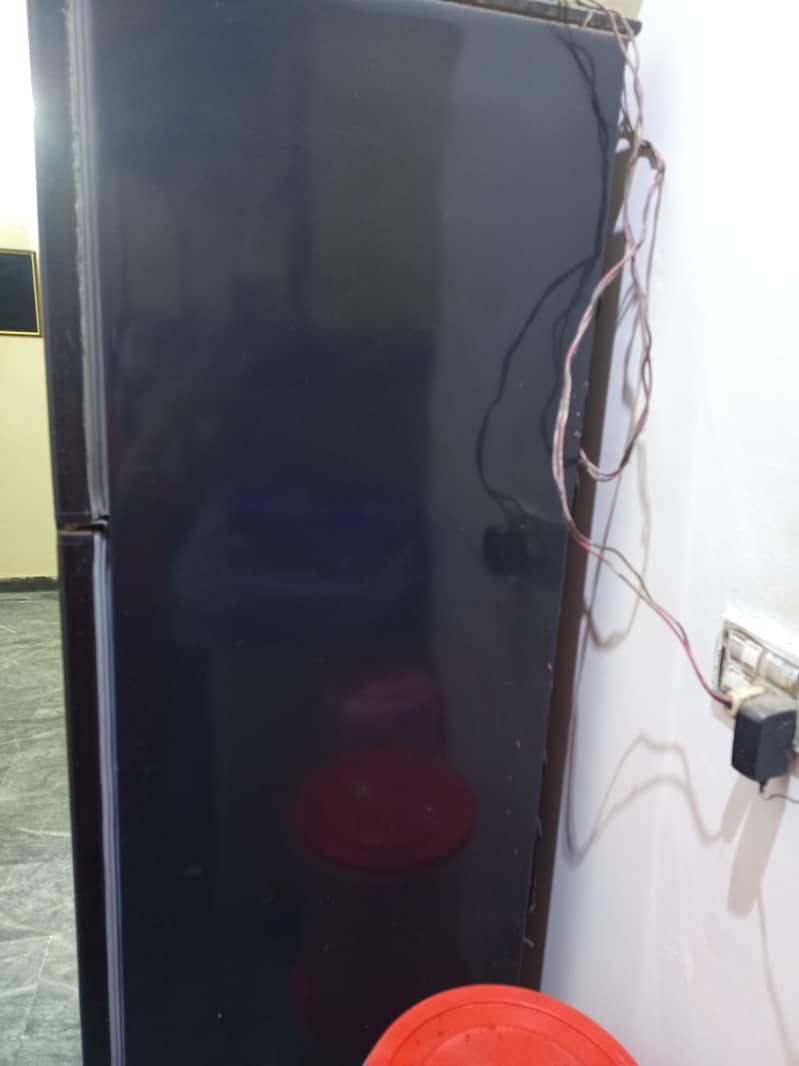 dawlance fridge 2