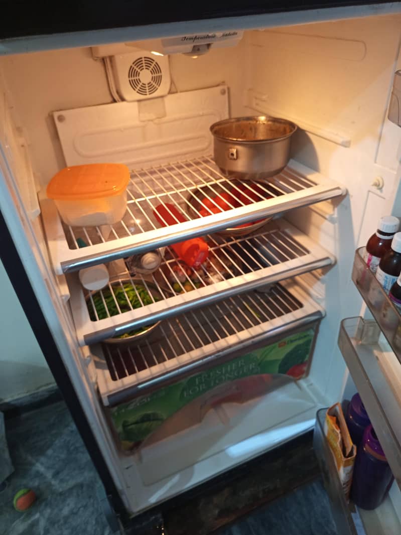 dawlance fridge 3