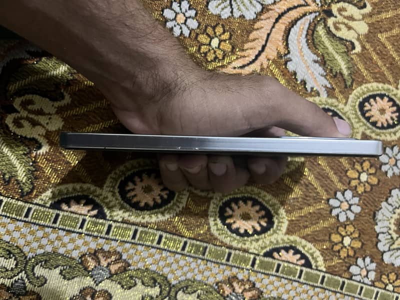 Infinix Note 40 5