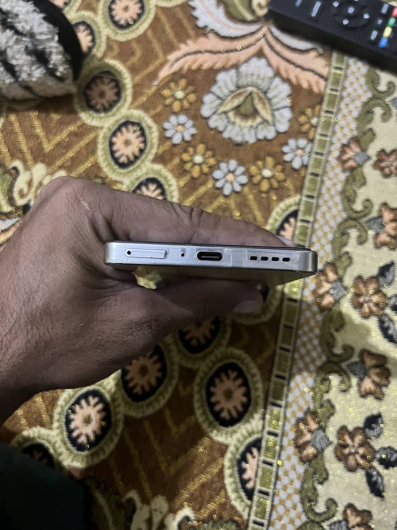 Infinix Note 40 7