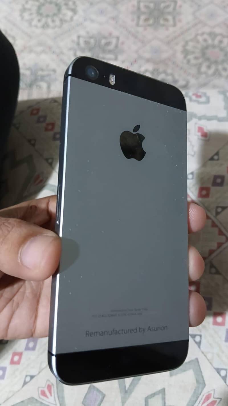 Apple iPhone SE 3