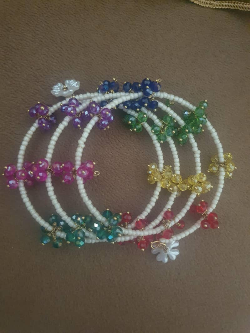 THE ELEGANT BRACELETS 4