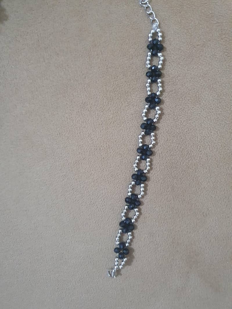 THE ELEGANT BRACELETS 9