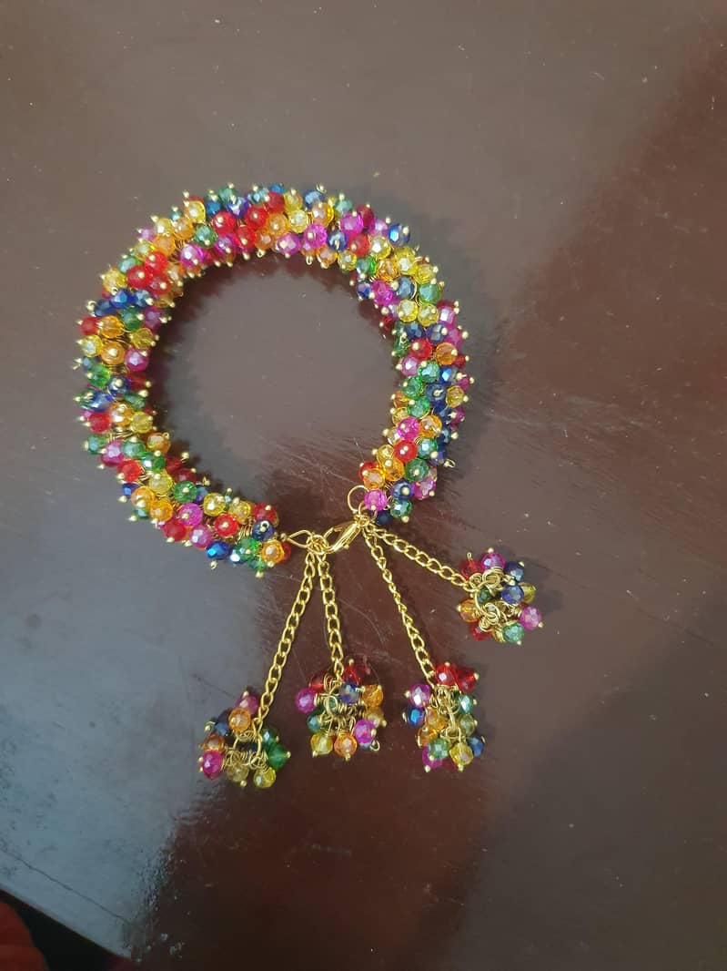 THE ELEGANT BRACELETS 17