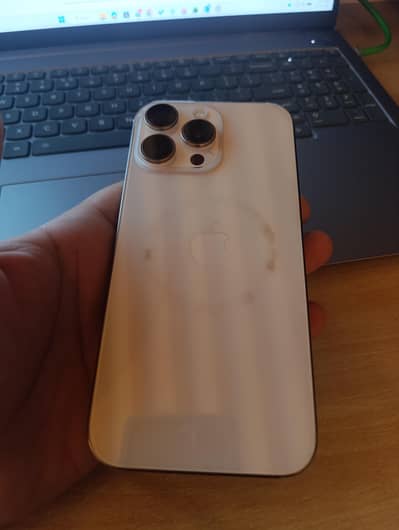Apple iPhone 16 Pro Max