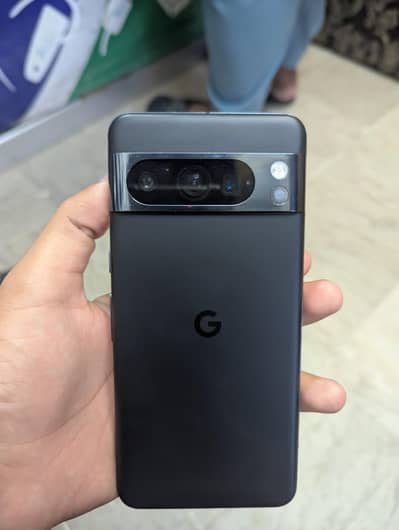 pixel 8 pro 128 gb (sim lock ) condition 10 by 10