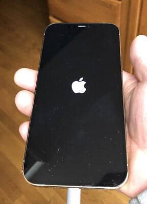 Apple iPhone 14 Pro Max ICloud