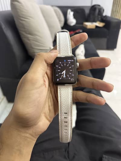 Apple watch series 3 42mm Wi-Fi + Cellular
