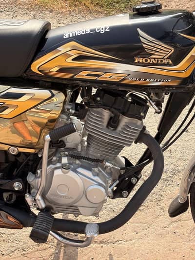 Honda 125 gold edition just like a brand-new