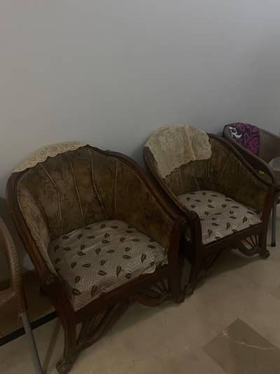 5 seater sofa set with table