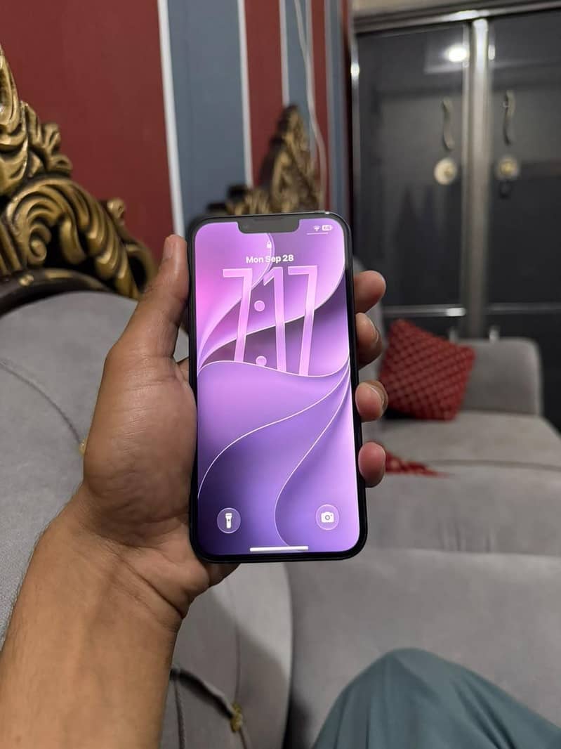 Apple iPhone 14 5