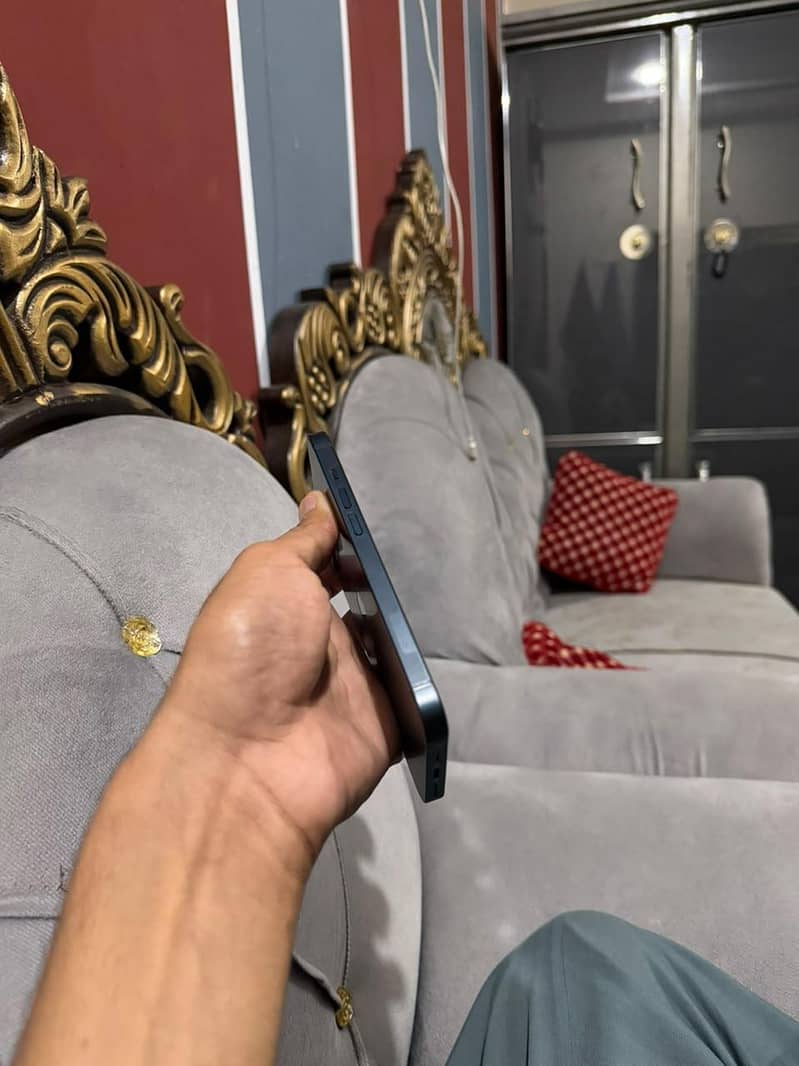 Apple iPhone 14 6