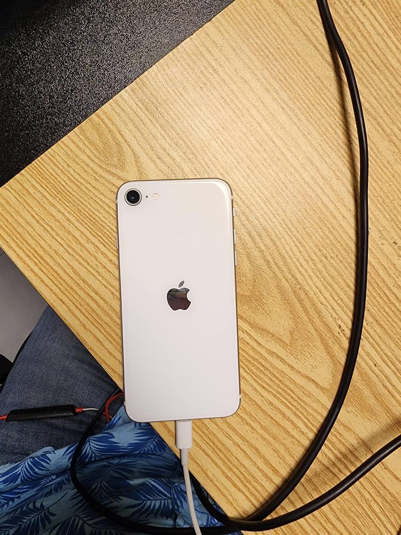 Apple iPhone SE 0