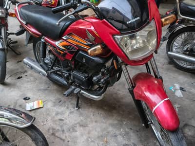 good condition blkal new bike ha contact on this number 03120151766
