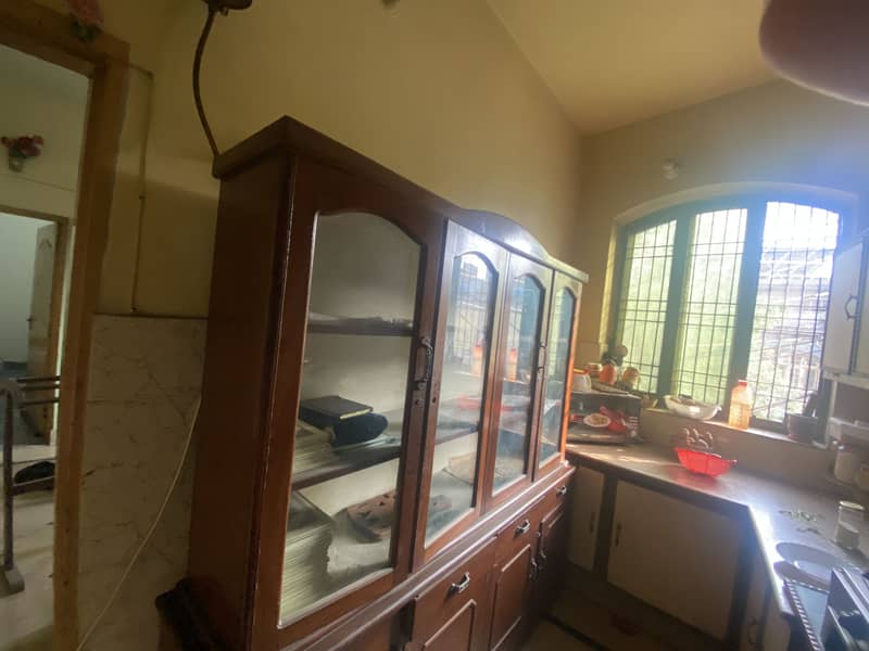 Upper mirror shelves 0