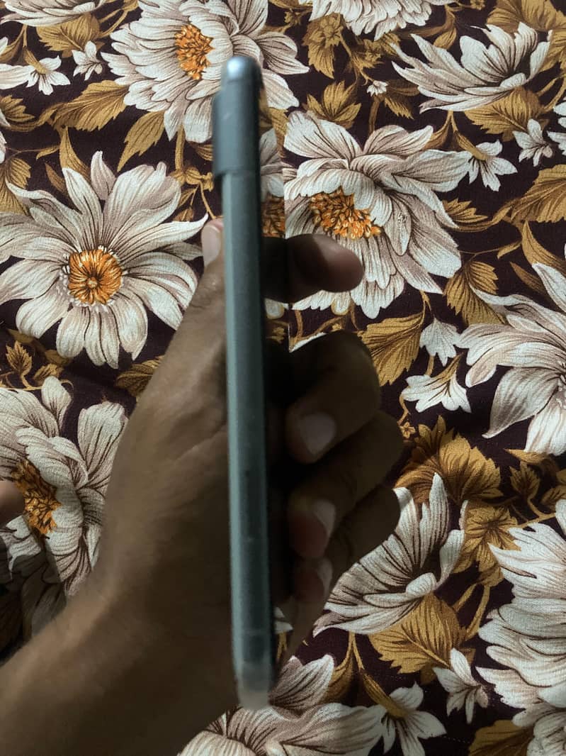 Google Pixel 8 3