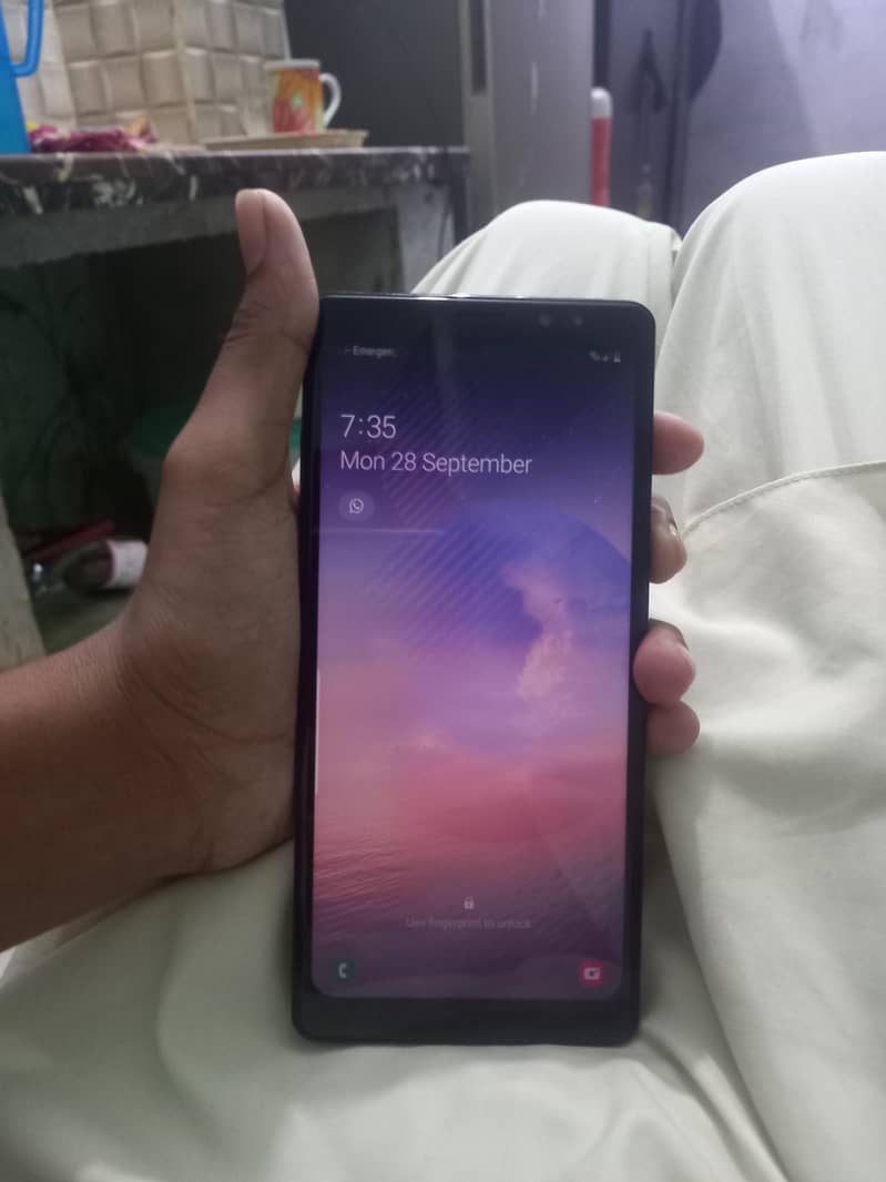 Samsung Mobile Note 8 1