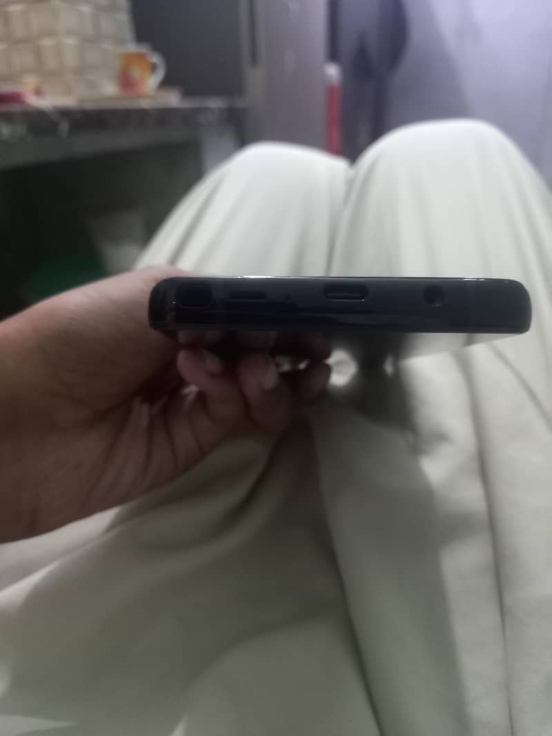 Samsung Mobile Note 8 3