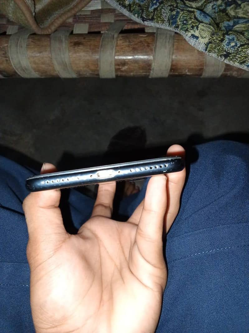 Apple iPhone 7 Plus 1