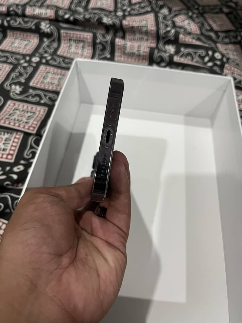Apple iPhone 14 Pro Max 2
