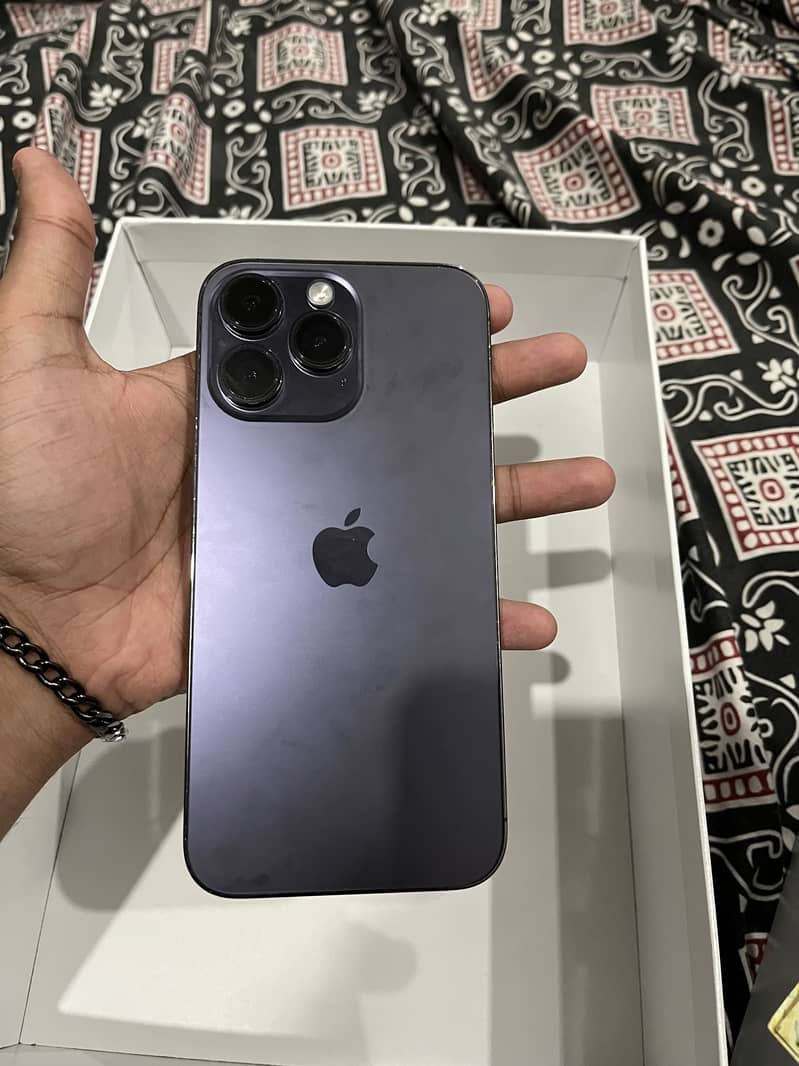 Apple iPhone 14 Pro Max 3