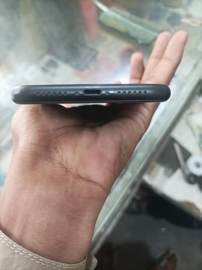 Apple iPhone XR