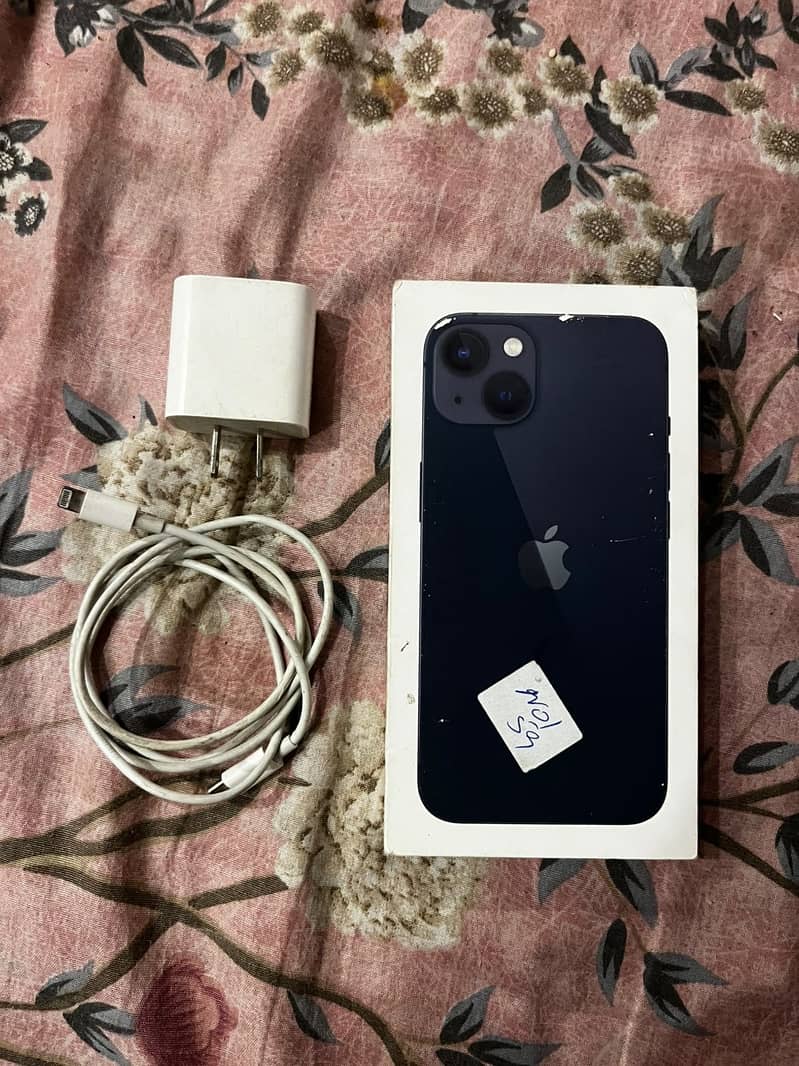 Apple iPhone 13 0