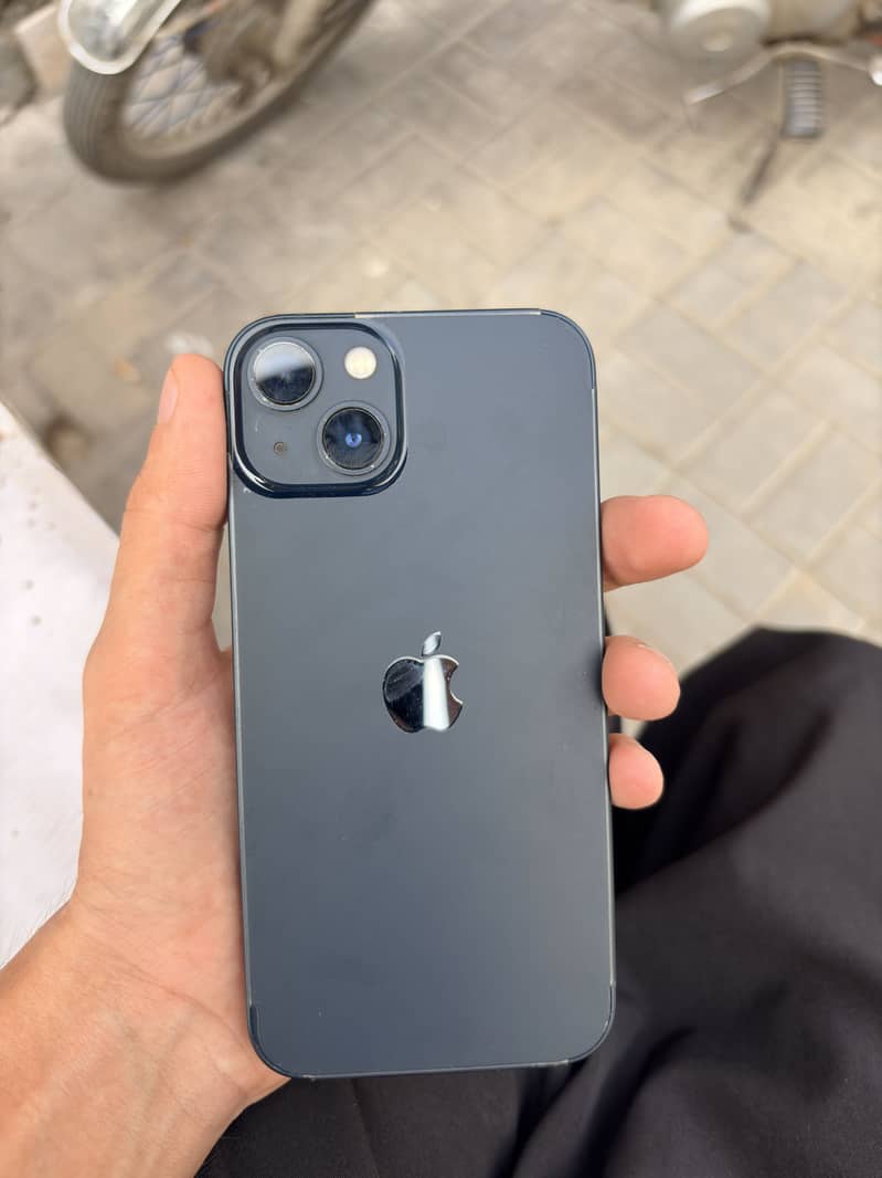Apple iPhone 13 1