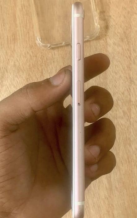 Apple iPhone 6S 1