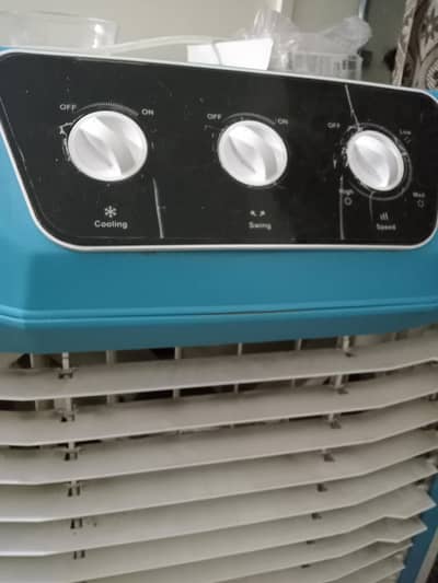 Canon 6500 plastic body room cooler perfect condition