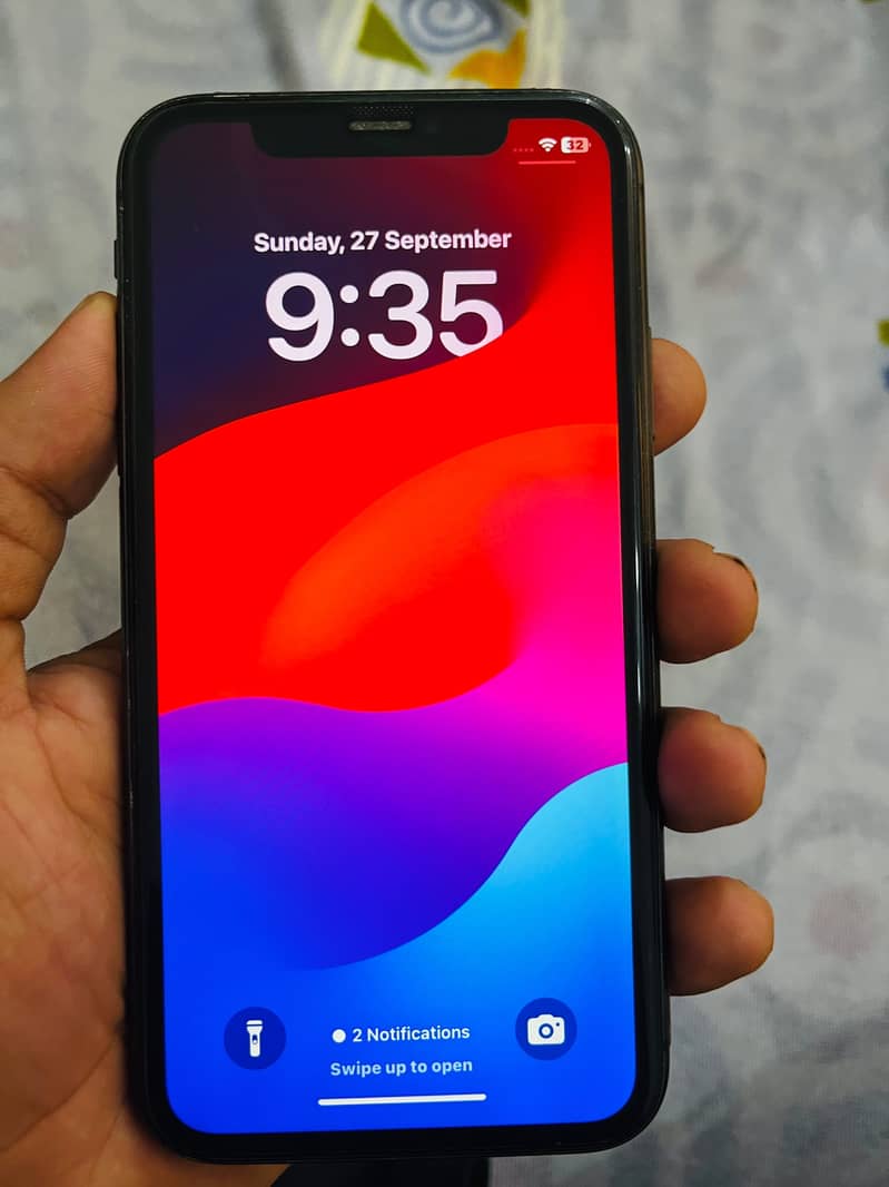 Apple iPhone 11 0
