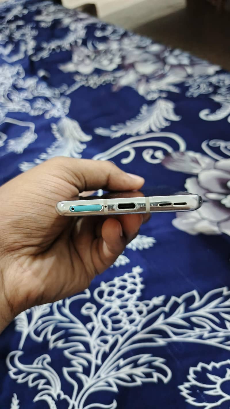 One Plus 8 4